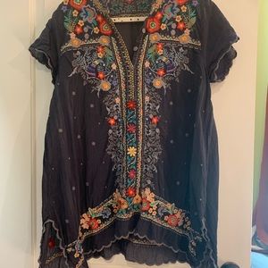 Johnny Was short sleeve tunic blouse
